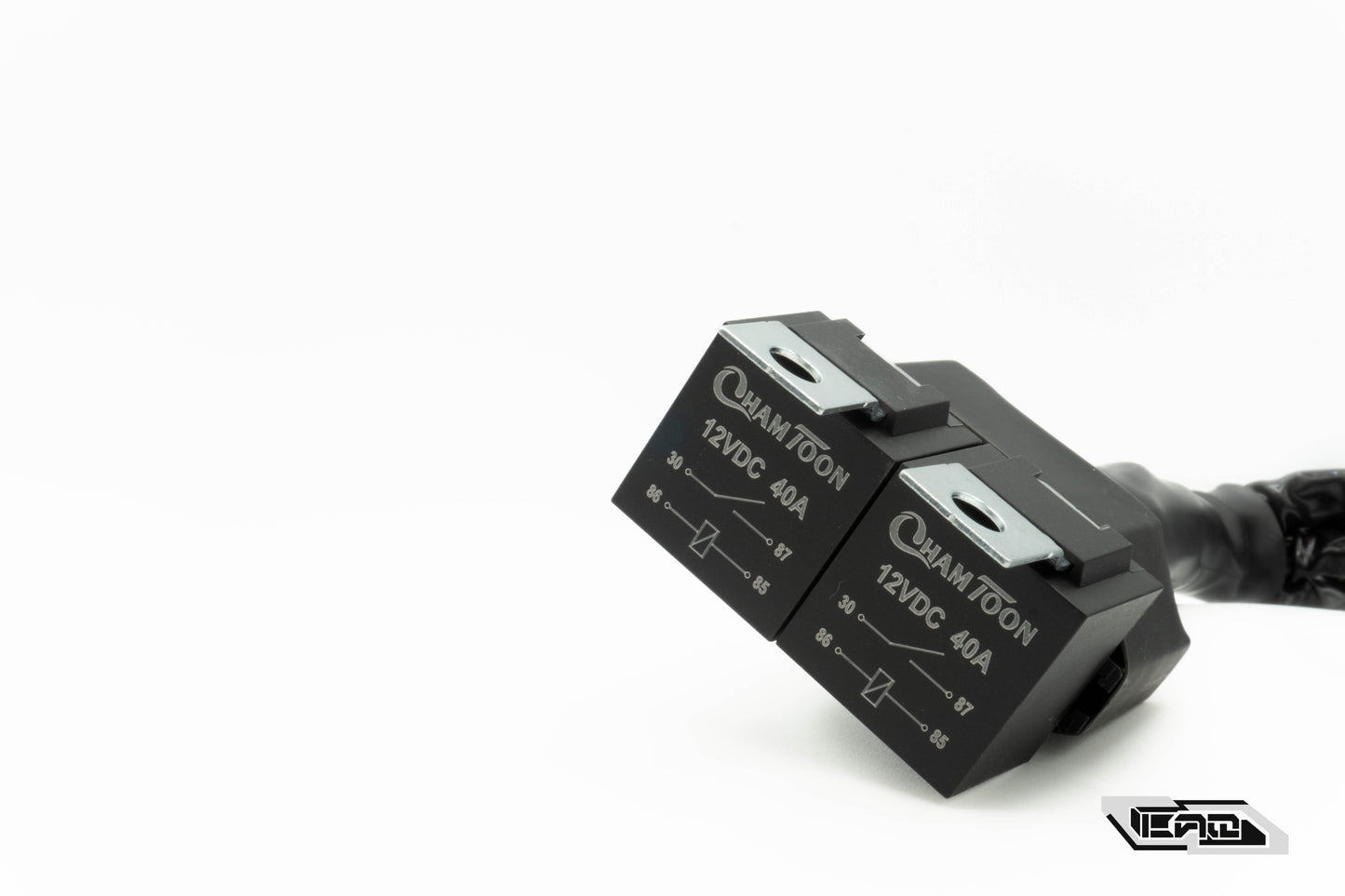Arnes Doble relevador, Doble botón con conectores